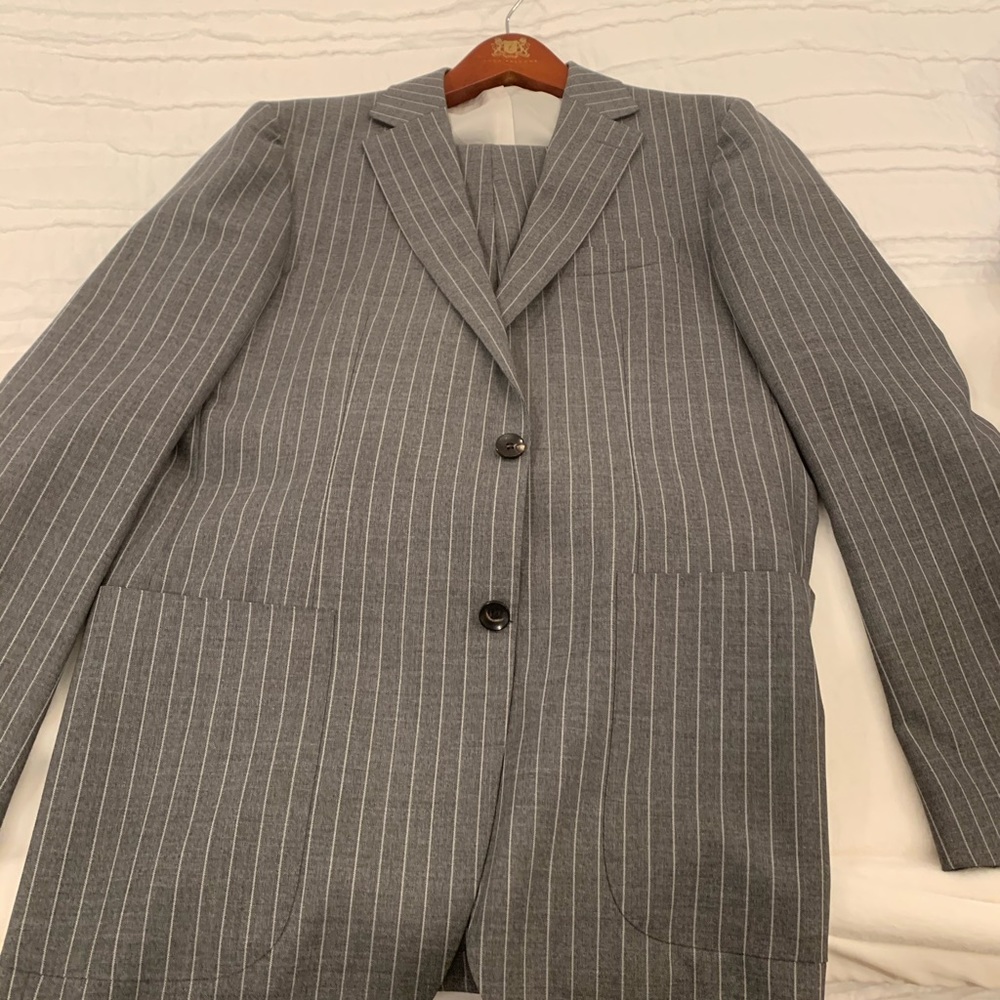 Men’s suit